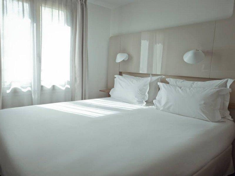 Hotel Le Marcel Paris Gare De L'Est Екстериор снимка