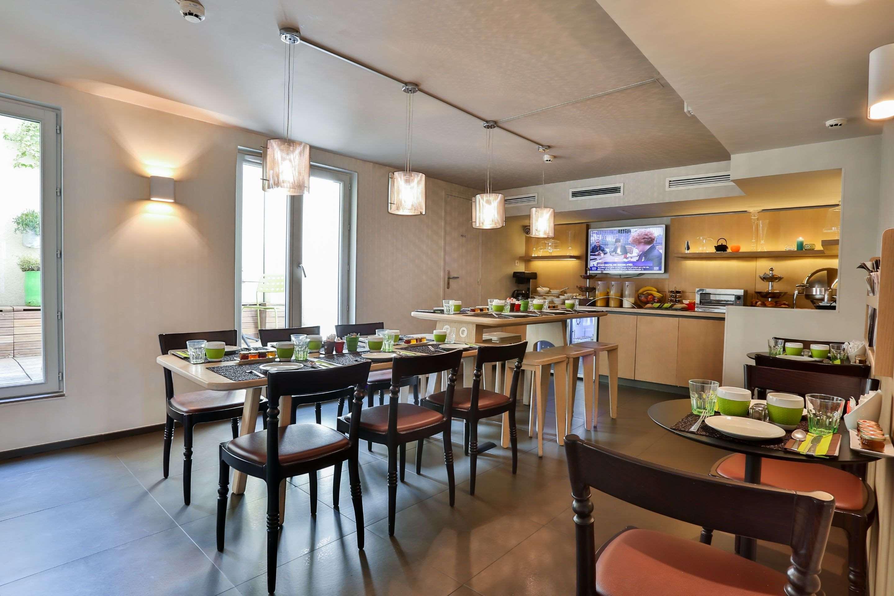Hotel Le Marcel Paris Gare De L'Est Екстериор снимка