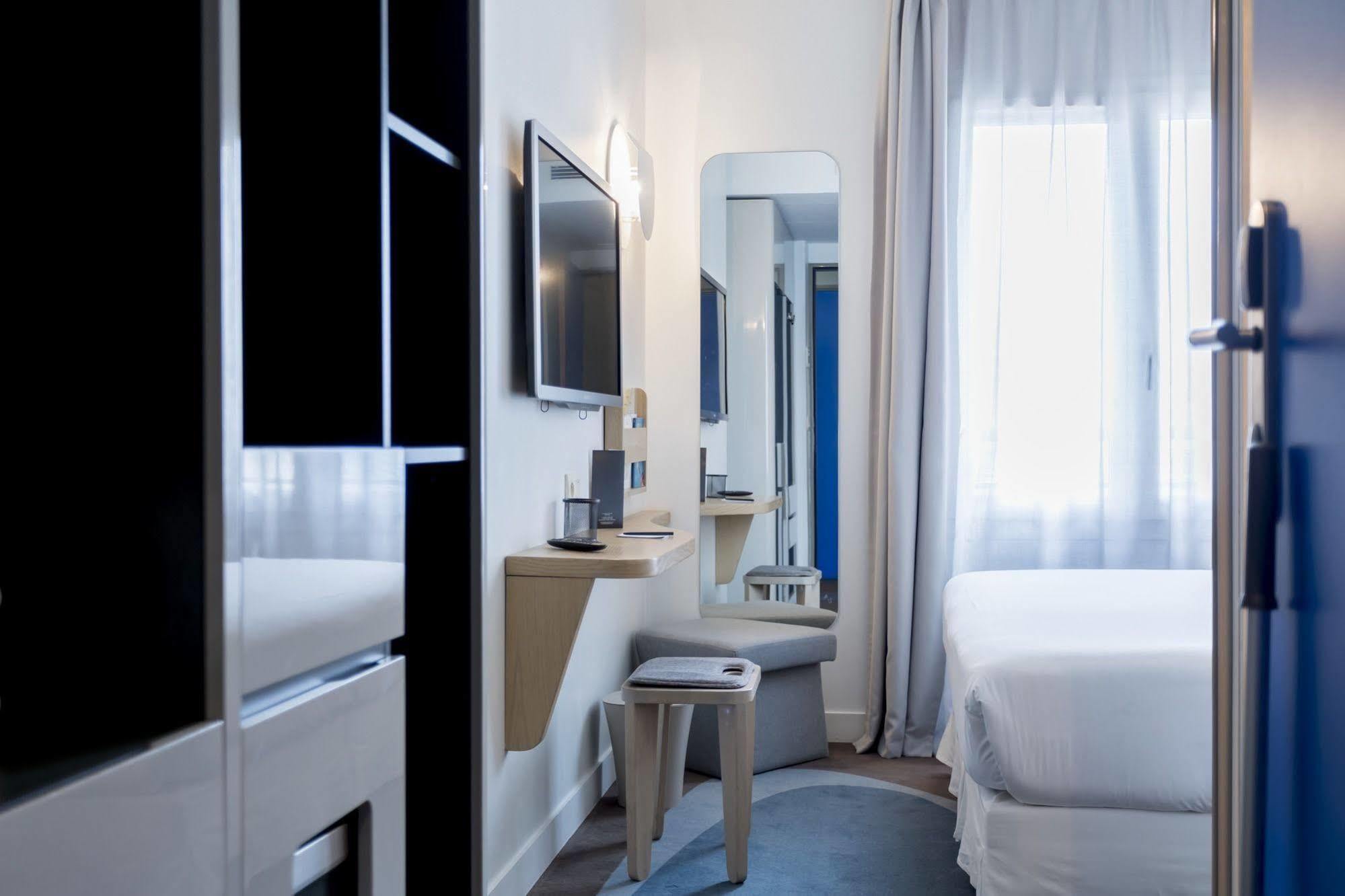 Hotel Le Marcel Paris Gare De L'Est Екстериор снимка